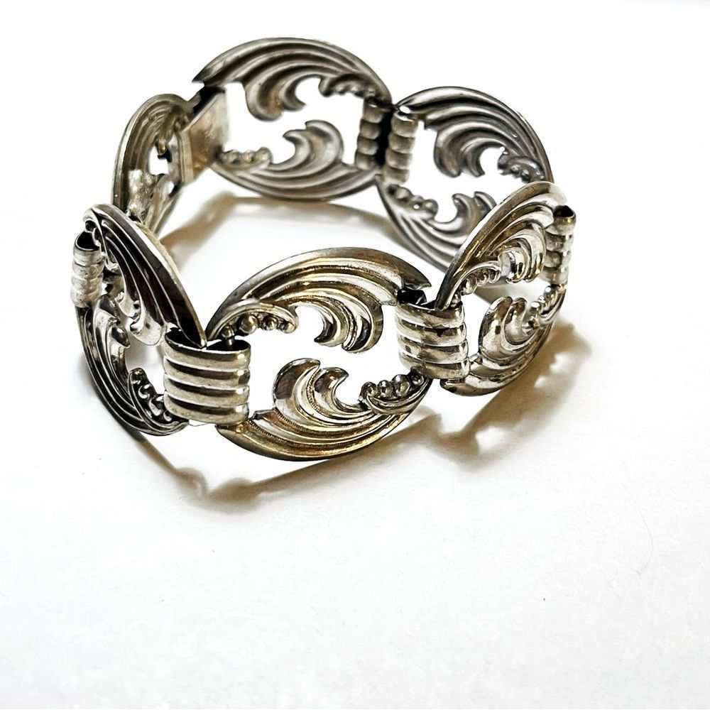 Vintage Mid Century Marked Sterling WRE Bracelet Link Waves Fold Over Cl…
